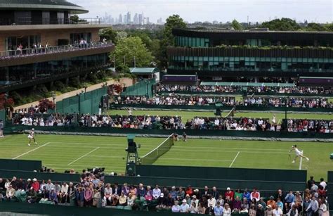 Comment Le Célèbre Tournoi De Tennis De Wimbledon Tente De Devenir Plus