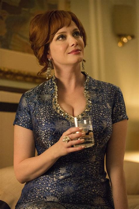 the bold costumes on mad men are the reason why we already miss the show mad men fashion