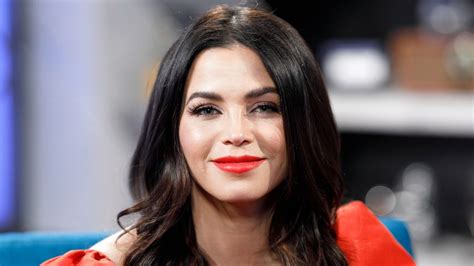 Jenna Dewan Has Sculpted Abs In New Lingerie In Instagram Photos
