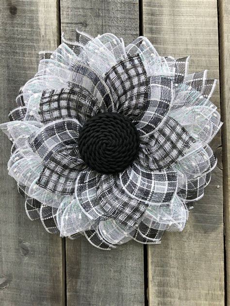 Deco Mesh Flower Wreath Every Day Wreath Black And White Etsy In 2021