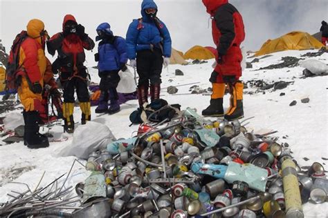 Mount Everest Is Becoming The Worlds Highest Garbage Dump News Eco