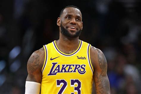 Bekijk onze lebron james lakers selectie voor de allerbeste unieke of custom handgemaakte items uit onze digitale prints shops. NBA Rumors: Lakers considered trading LeBron James during ...