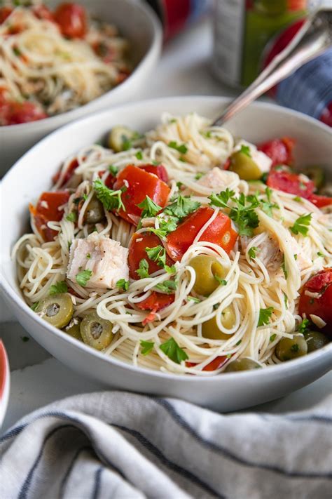 Angel hair pasta, alfredo sauce, parmesan cheese, lump crabmeat. 15 Minute Angel Hair Pasta Recipe with Chicken - The ...