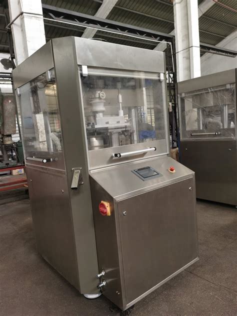 We are factory of pharmaceutical equipments, we have our own facory,and produce the equipments by ourself. - Buy Product on Shanghai Universal Pharmaceutical ...