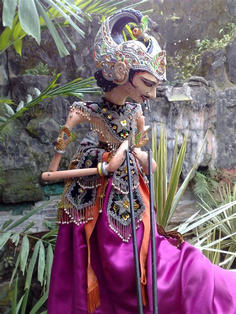 Semar merupakan tokoh pewayangan ciptaan pujangga lokal. Semua ilmu Ada Disini: foto-foto wayang golek (eskpresi wajah)