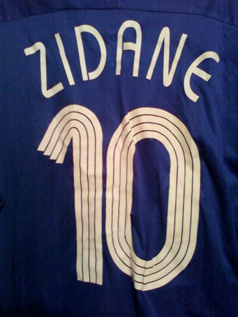 Последние твиты от zinedine zidane (@zidaneofficial_). Zinedine Zidane » Steckbrief | Promi-Geburtstage.de