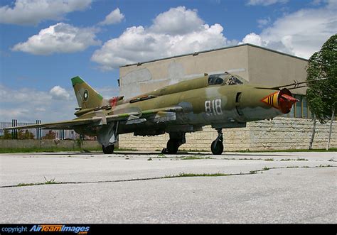 Sukhoi Su 22 Fitter 818 Aircraft Pictures And Photos