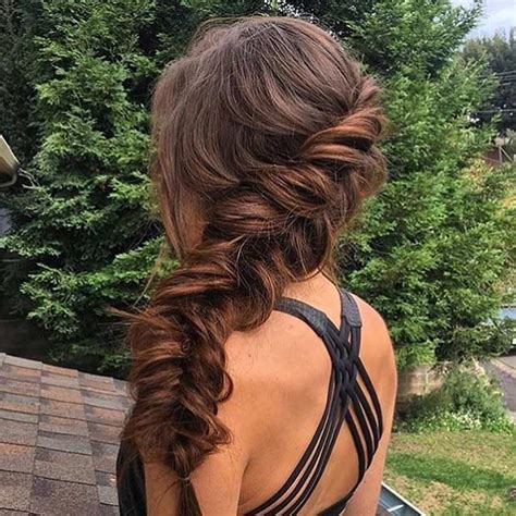 21 Pretty Side Swept Hairstyles For Prom Stayglam