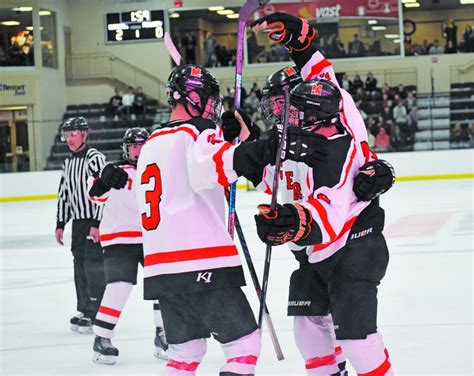 Prep Boys Hockey Holding It Down At Home News Sports Jobs