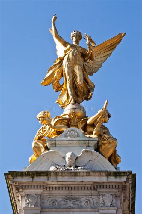 Queen Victoria Memorial Golden Statue Stock Image Image Of Metal