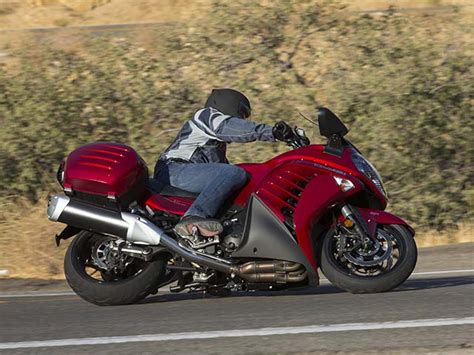 Kawasaki's profilation of this bike. 2014 Kawasaki Concours 14 Is a Sport-Touring Benchmark ...