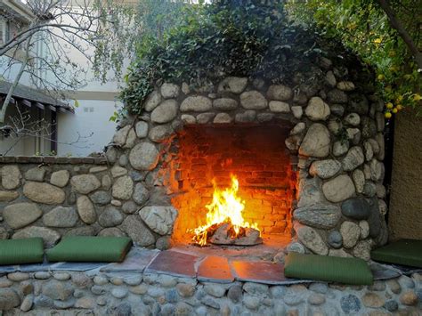 You can use a chimney fire pit for cooking or even as a warm source during cold weather. 23 Backyard Fire Pit Designs