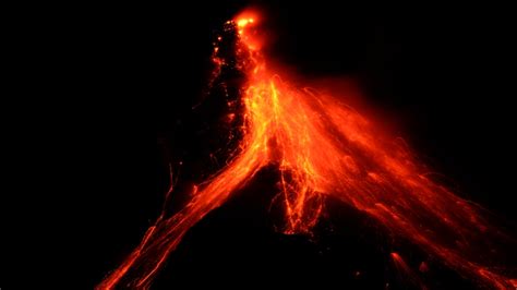 Philippine Villagers Flee Sight Of Red Hot Lava From Erupting Mayon