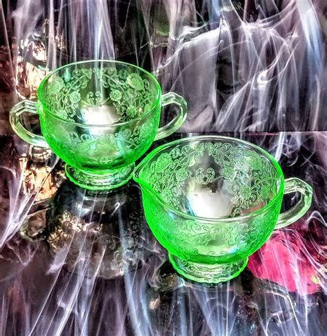 Vintage Hazel Atlas Green Uranium Glass Florentine Poppy Etsy Canada