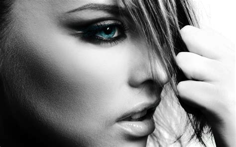 Black And White Portrait With Blue Eyes Wallpapers And Images