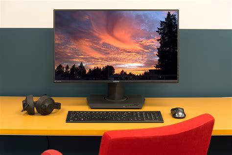 Monitor Computer — Pc Monitore And Bildschirme