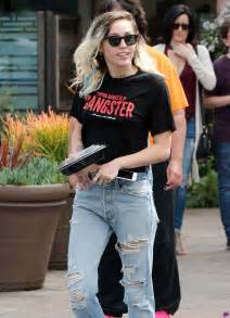 Miley Cyrus In Jeans Out For Lunch In Malibu Gotceleb