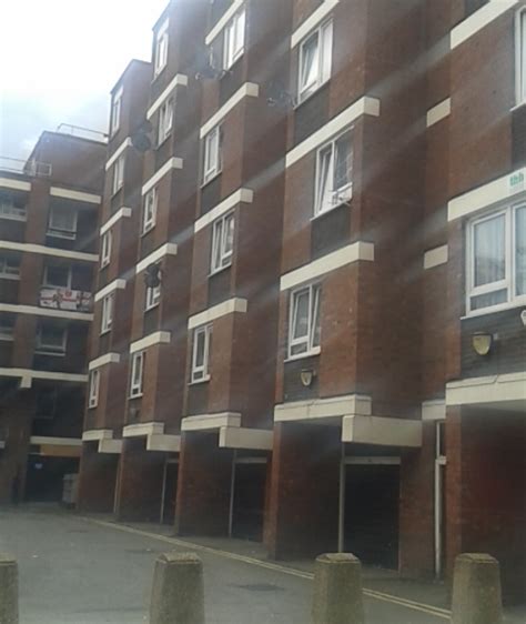 2 bedroom apartment / flat to rent in hatfield. 2 bedroom Flat in Tower Hamlets *DSS accepted* - Brady & Co