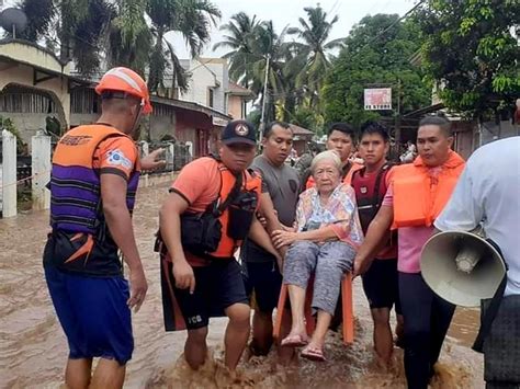 rain floods in philippines leave 29 dead dozens missing