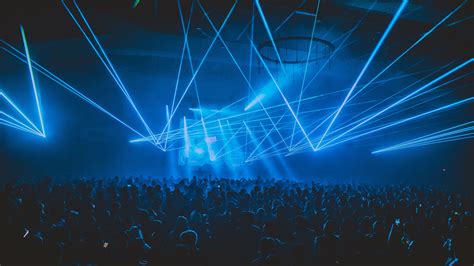 Download Wallpaper 3840x2160 Concert Crowd People Light Laser
