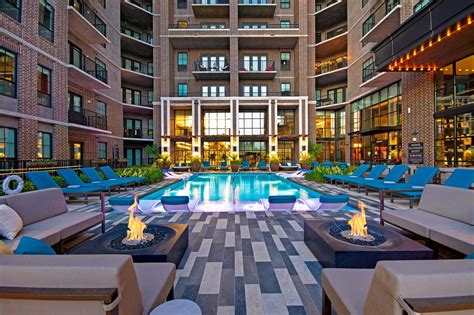 Luxury Apartment Rentals in Downtown Dallas | The Case Building