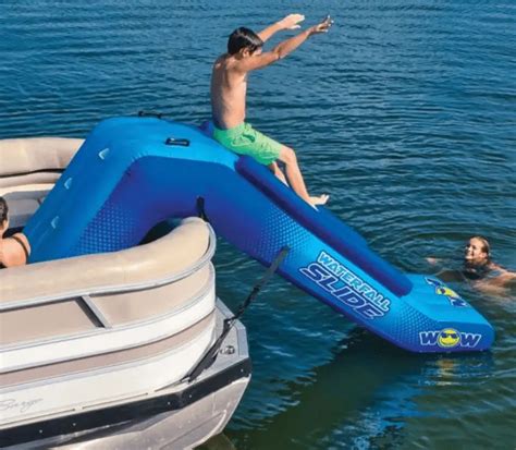 6 Best Inflatable Pontoon Boat Slides 2022 Reviews Lakelubbers