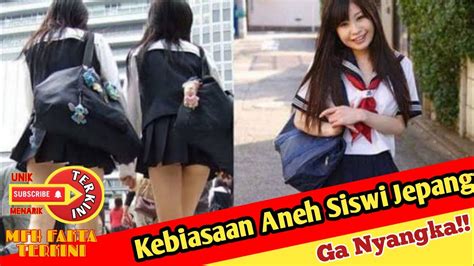 siswi di jepang mengibaskan rok saat gerah inilah 7 fakta unik siswi di jepang ngga pake cd