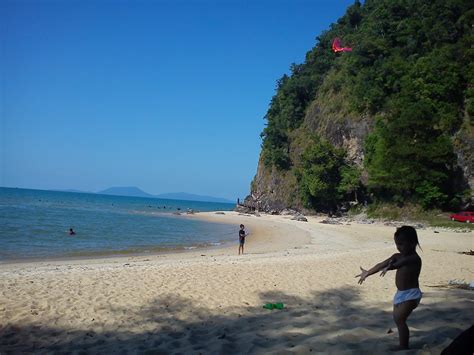 Maybe you would like to learn more about one of these? cik sukeati: jalan2 di pantai bukit keluang, besut