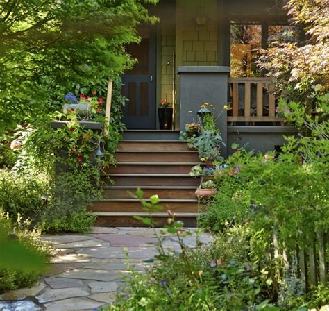 Lawn Begone 7 Ideas For Front Garden Landscapes Gardenista