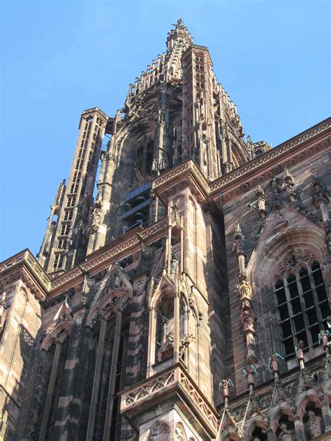 Strasbourgs Gothic Cathedral Leigh