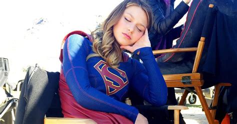 Movie Zone 😜😅😐 10 Best Behind The Scenes Photos From Supergirl