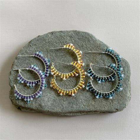 Lisa Yang Jewelry Sunburst Brick Stitch Beaded Hoop Earring Tutorial