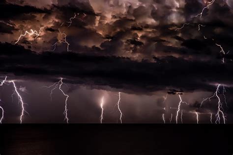 Lightning Photography In Venezuelas Lake Maracaibo Catatumbo Lightni