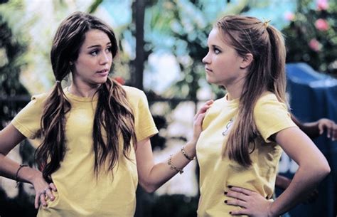 Emily jordan osment was born on march 10, 1992 in los angeles. miley and lilly! - Hannah Montana Photo (35489056) - Fanpop