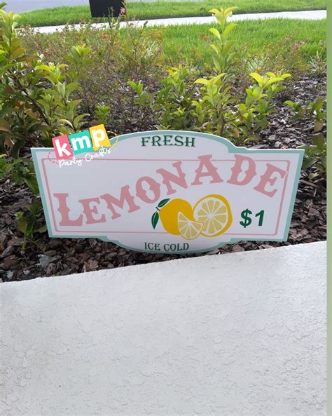 lemonade stand backdrop sign kmppartycrafts