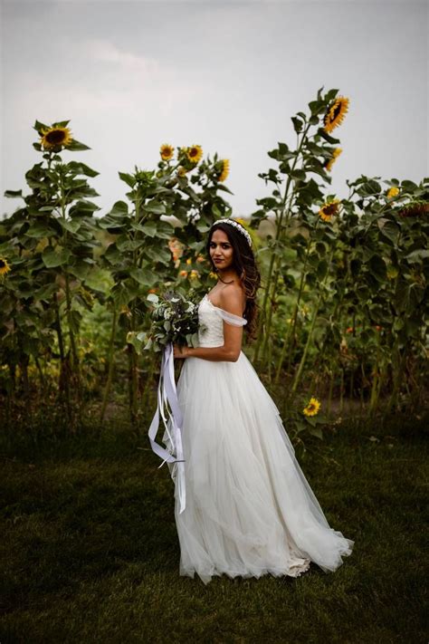 A Fairytale Farm Wedding With Homemade Flair Kathyrn Wedding Sari