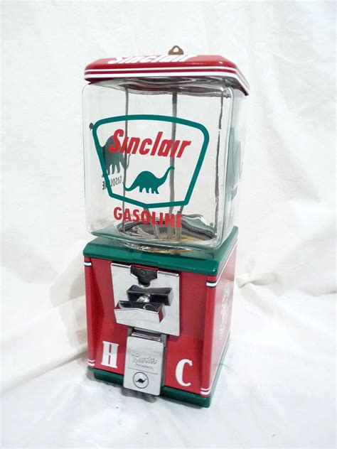 vintage Northwestern Sinclair gas gumball machine | Bubble gum machine