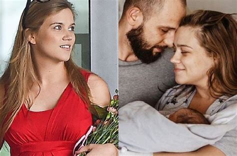 Tancerka właśnie zdradziła na instagramie płeć swojego dziecka. Agnieszka Kaczorowska: dziecko jest, domu nie ma. Co stało ...