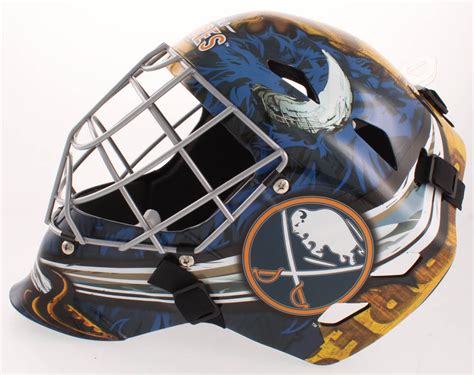 Dominik hasek brett hull drew bledsoe pele tom brady the rat pack karl malone brett favre memorabilia johnny unitas wilt chamberlain patrick roy aflac duck merchandise freddy adu: Dominik Hasek Signed Sabres Full Size Goalie Mask ...