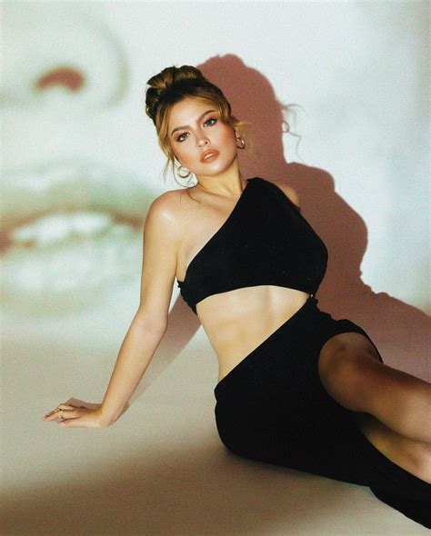 Alexa Ilacad Levels Up In Her Sexy Rd Birthday Photo Shoot Metro Style