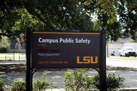 Lsu Hires Additional Security To Enforce Covid 19 Guidelines Tobacco