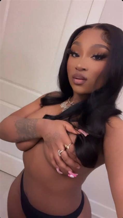 Erica Banks Rapper Tittys Shesfreaky