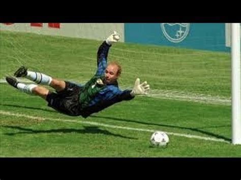 Footballer who played as a goalkeeper. Thomas Ravelli - YouTube