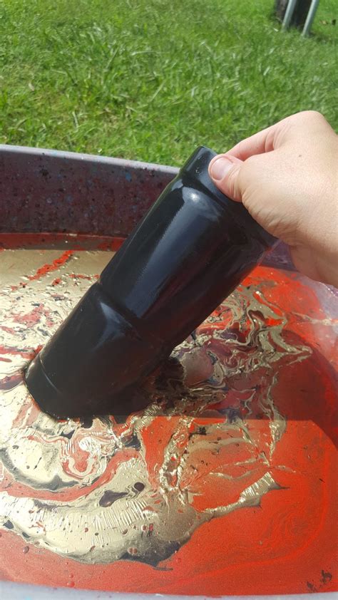 Real skull decorated in camo using a special dipping process from skulls unlimited international. How to Hydro Dip in 2020 (With images) | Diy hydro dipping, Tumbler cups diy