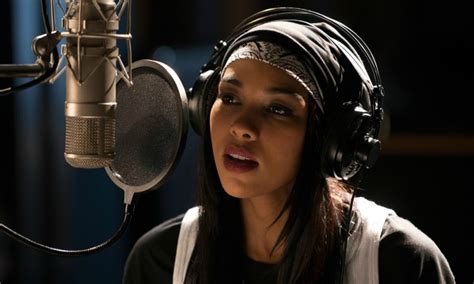 Alexandra Shipp Transforms Into Aaliyah In Biopic Images The Rickey