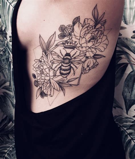 Geometric Floral Tattoo Queen Bee Floral Tattoo Sleeve Side Thigh