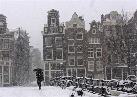 Heavy Snow In Amsterdam Netherlands ~ Margriet Faber Winter Scenes