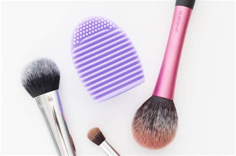 Limpia Brochas Maquillaje Brushegg Lavar Varios Colores En Mercado Libre