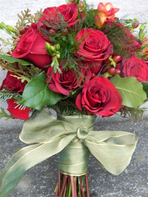 Matrimony media is a husband and wife wedding photography & videography company for the adventurous and romantic. 119 best Christmas Wedding Bouquet images on Pinterest ...