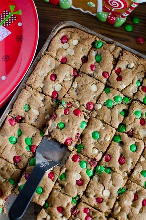 The Best And Easiest Christmas Mandm Cookie Bars That Are Perfect For